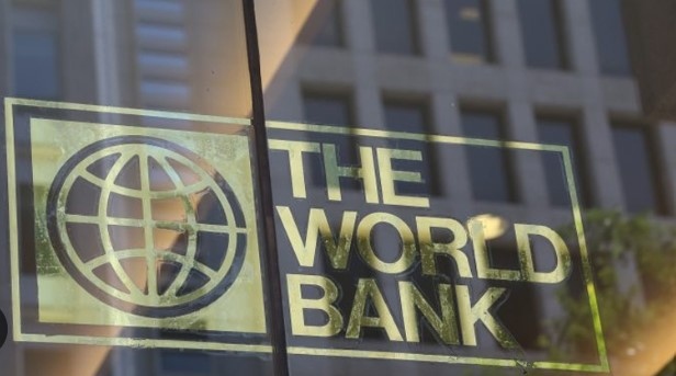 Глобалният икономически растеж се забавя рязко на фона на повишена